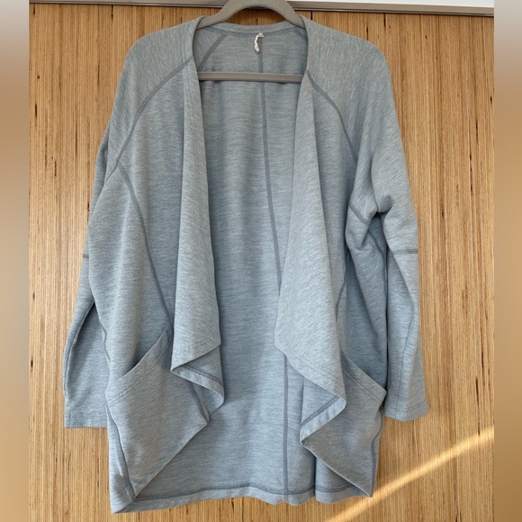 Lucy light hearted wrap top GREY - Picture 5 of 8